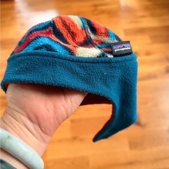 Patagonia Baby' Fleece Mittens + Hat Bunlde - Picture 2 of 3